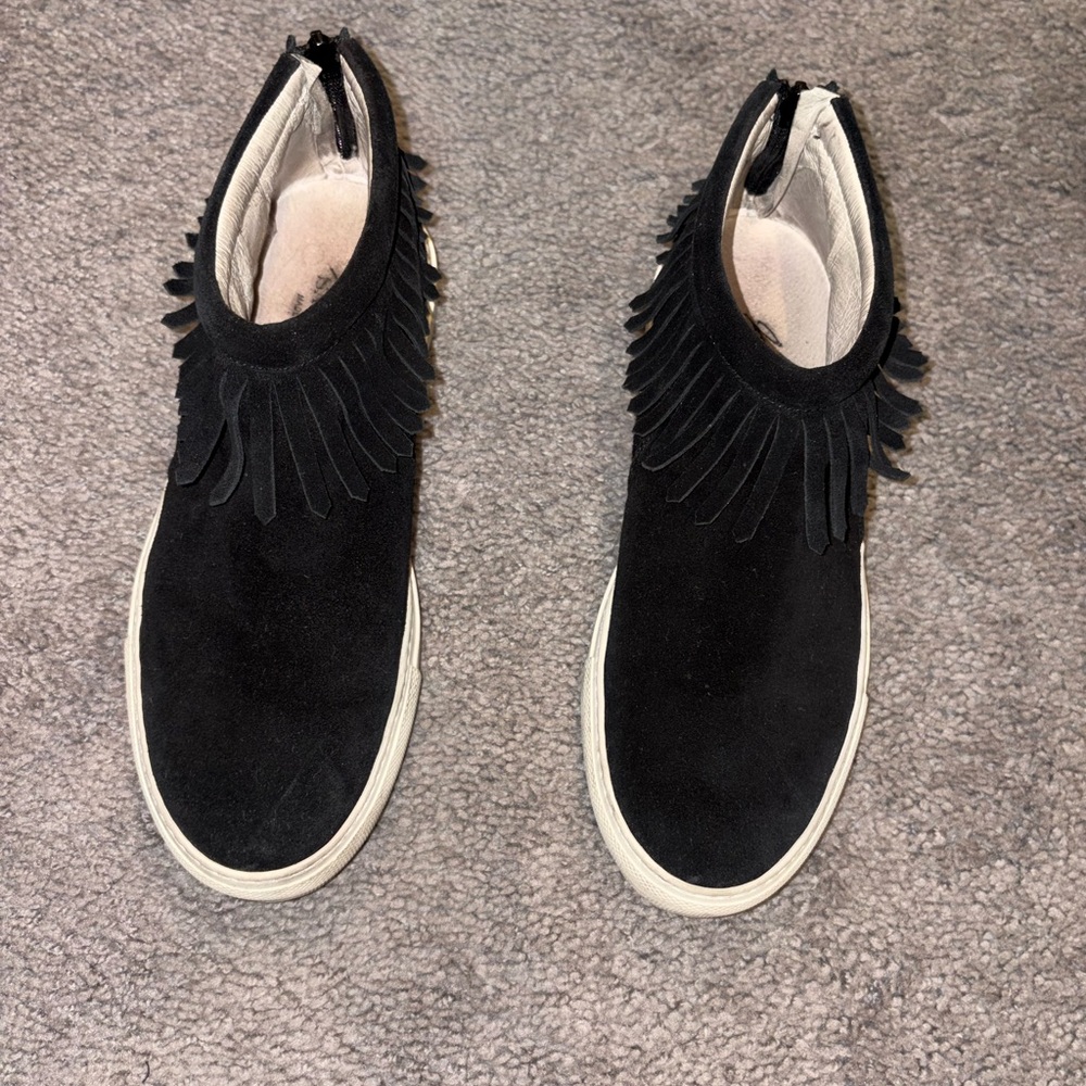 JOSHUA SANDERS Black Suede Fringe Moccasin Sneaker Size 7